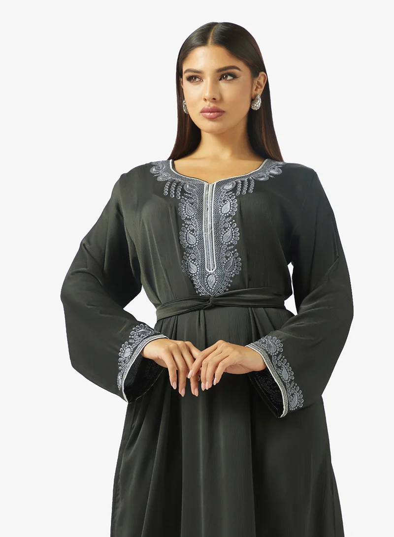 hayas closet  Floral Embroidery Work At Front Section And Belt Jalabiya for Women | Best Price UAE